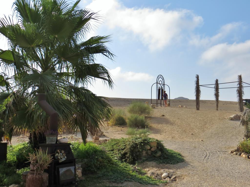 Succah In The Desert Mitzpe Ramon Esterno foto